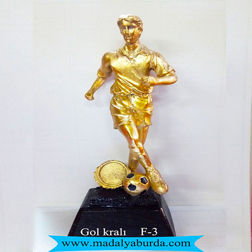 Gol-kralı-figürlü-kupa-