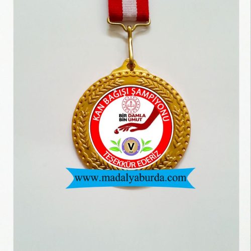 Kan bağışı Şampiyonu,bir damla bin umut,kızılay, kan bağışı,okul, okullar, öğretmen,öğretmenler, öğrenciler,kan bağışı ödülü, kan bağışında bulunmak,kızılay kan bağışı,